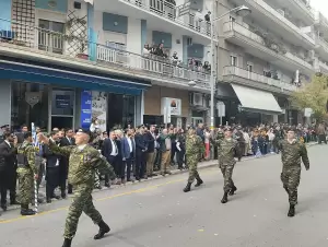 Κοζάνη: Με λαμπρότητα τιμήθηκε η ημέρα της ιστορικής μνήμης της 28ης Οκτωβρίου 1940 (βίντεο & εικόνες) Live η Παρέλαση της Κοζάνης: Η 28η Οκτωβρίου Γιορτάζεται με Λαμπρότητα