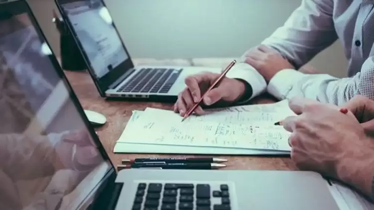 Tα οικονομικά οφέλη της φορολογικής μεταρρύθμισης για το δημογραφικό και τη μεσαία τάξη