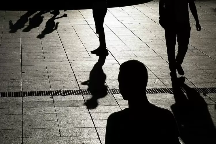 Η αγορά εργασίας κολλημένη