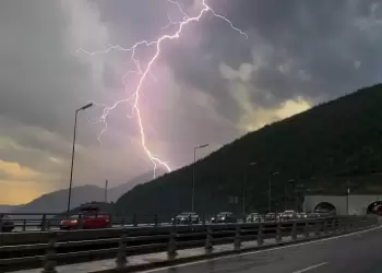 Έκτακτο Δελτίο ΕΜΥ: 48ωρο με Καταιγίδες και Χαλάζι σε Όλη την Ελλάδα
