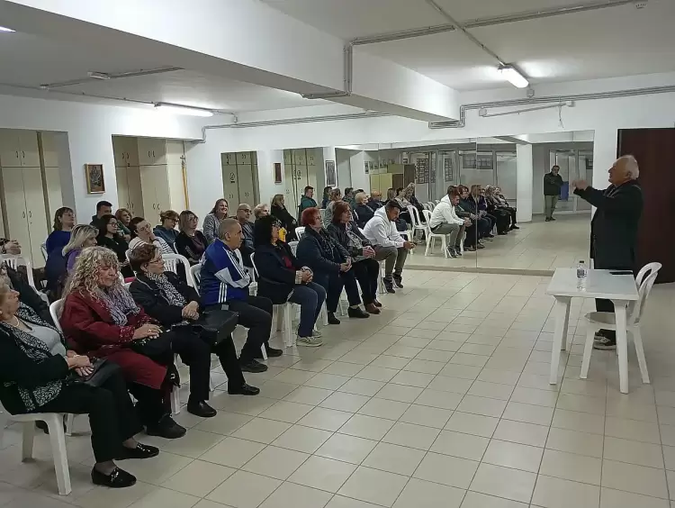 Εύξεινος Λέσχη Κοζάνης: η πρώτη συνάντηση της χορωδίας της Εύξεινος Λέσχη Κοζάνης: η πρώτη συνάντηση της χορωδίας της