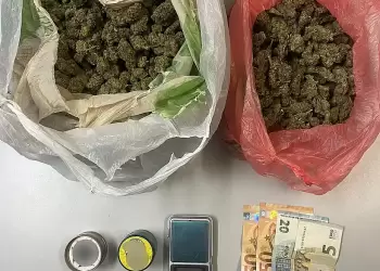 Φλώρινα: Τρεις νέοι, ένας ανήλικος και ο γονέας του προσάγονται για ναρκωτικά