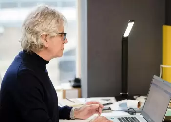 Η Γερμανία δίνει «δώρο» έως και 2.000 ευρώ