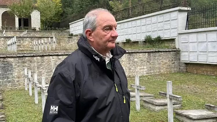 Κώστας Καραμανλής: Φόρος τιμής στους πεσόντες του ’40 σε Βουλιαράτες και Κλεισούρα Κώστας Καραμανλής: Φόρος τιμής στους πεσόντες του ’40 σε Βουλιαράτες και Κλεισούρα