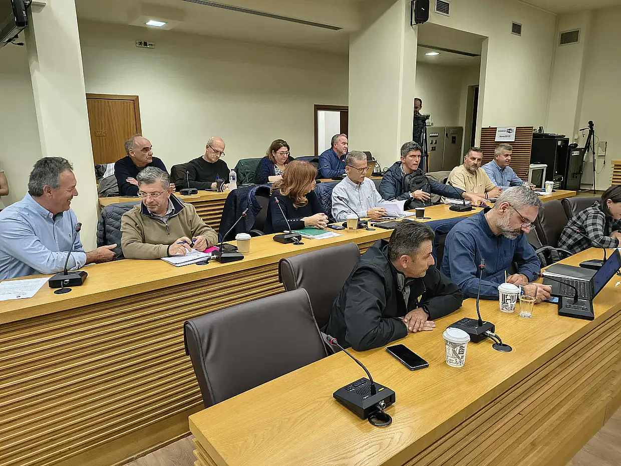 Κοζάνη: Ένταση στο Δημοτικό συμβούλιο για το ληξιαρχείο Αιανής Κοζάνη: Ένταση στο Δημοτικό συμβούλιο για το ληξιαρχείο Αιανής