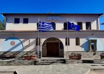 Λάζαρος Μαλούτας: Στο ίδιο έργο θεατές…