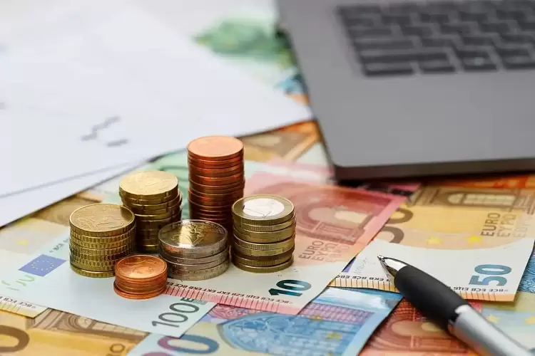 Ληξιπρόθεσμα χρέη: Εκτοξεύθηκαν οι οφειλές σε εφορία και ασφαλιστικά ταμεία  