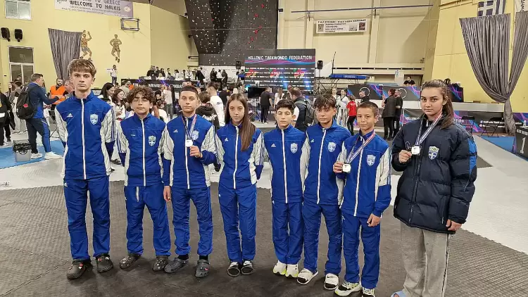 Μακεδονική Δύναμη Κοζάνης - Τρία νέα πανελλήνια μετάλλια για το Πανευρωπαϊκό Πρωτάθλημα taekwondo Παίδων – Κορασίδων Μακεδονική Δύναμη Κοζάνης – Τρία νέα πανελλήνια μετάλλια για το Πανευρωπαϊκό Πρωτάθλημα Taekwondo Παίδων – Κορασίδων