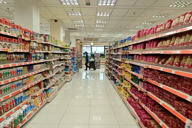 Με δύο τιμές τα προϊόντα στα ράφια των σούπερ μάρκετ