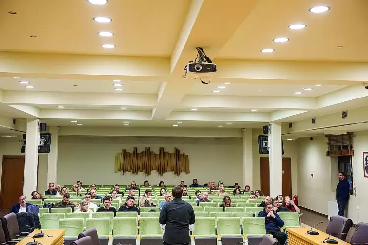 Με επιτυχία ολοκληρώθηκε η πρώτη συνάντηση του επιμορφωτικού προγράμματος «Digital Marketing & Ψηφιακά Εργαλεία» Με επιτυχία ολοκληρώθηκε η πρώτη συνάντηση του επιμορφωτικού προγράμματος «digital Marketing & Ψηφιακά Εργαλεία»