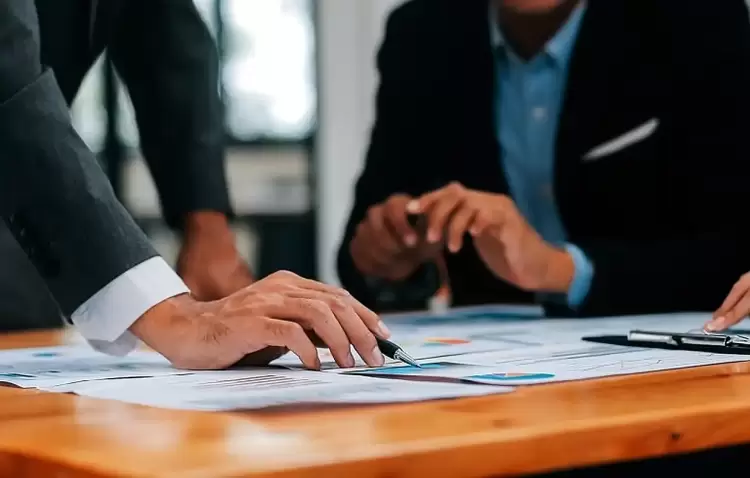 Οι μικρομεσαίες επιχειρήσεις κολλημένες στο «χθες» – Γιατί η ψηφιοποίηση αποτελεί μονόδρομο για την ανάπτυξη Οι μικρομεσαίες επιχειρήσεις κολλημένες στο «χθες» – Γιατί η ψηφιοποίηση αποτελεί μονόδρομο για την ανάπτυξη