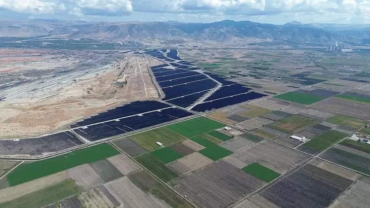 Όμιλος ΔΕΗ: Στο 90% η κατασκευή των φωτοβολταϊκών ισχύος 2,13 Gw στη Δυτική Μακεδονία