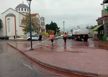  Πλύσεις οδοστρώματος σε κεντρικές οδούς του Αμυνταίου μετά την Εμποροπανήγυρη