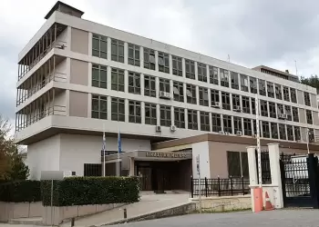 Στο Εφετείο η δίκη για την επίθεση με τσεκούρι στη ΔΟΥ Κοζάνης – Η απολογία του δράστη