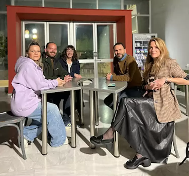 Συνάντηση με τον Καλλιτεχνικό Διευθυντή του ΔΗ.ΠΕ.ΘΕ. Κοζάνης Συνάντηση με τον Καλλιτεχνικό Διευθυντή του ΔΗΠΕΘΕ Κοζάνης