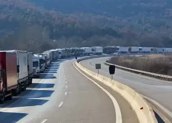 Τα φορτηγά απειλούν τις τιμές των αγαθών – Θα έχουμε πρόβλημα στις γιορτές;