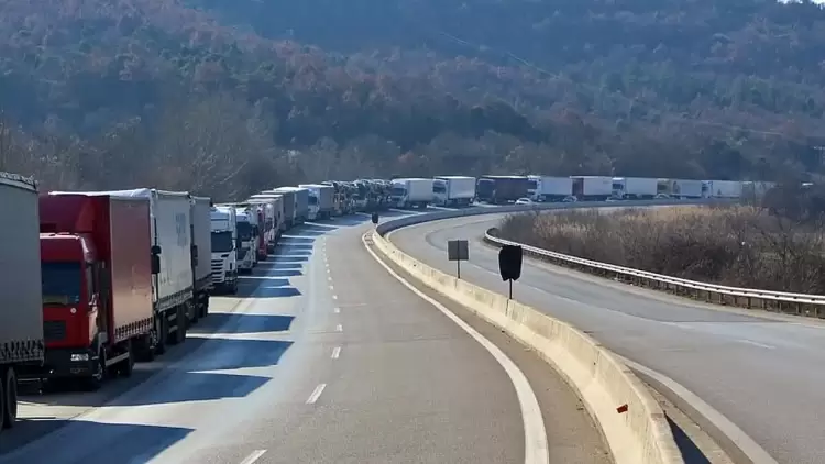 Τα φορτηγά απειλούν τις τιμές των αγαθών – Θα έχουμε πρόβλημα στις γιορτές;