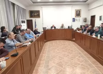 Το Δημοτικό Συμβούλιο Γρεβενών στηρίζει τον αγώνα και τα δίκαια αιτήματα των αγροτών.