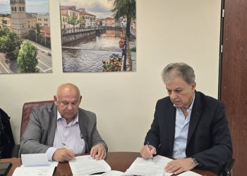 Υπογραφή σύμβασης για την συντήρηση του πολιτιστικού κέντρου στα Αηδόνια Γρεβενών 