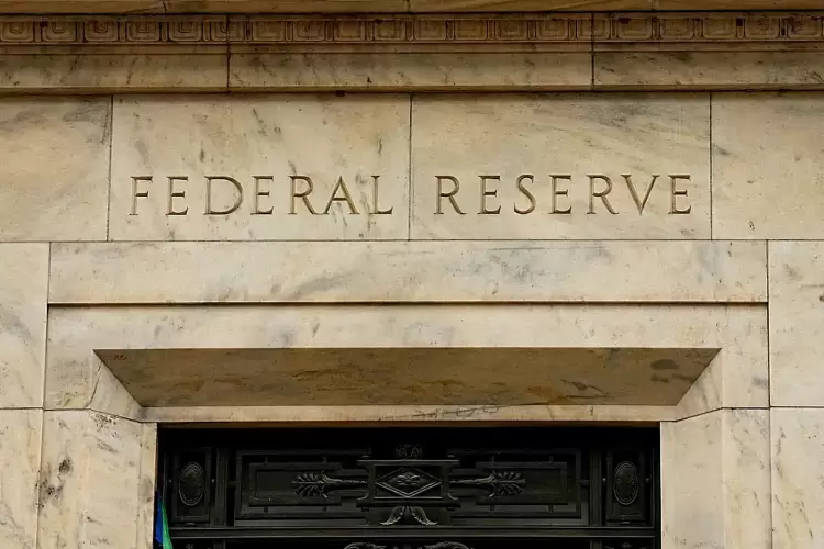 Fed: Προς νέα μείωση επιτοκίων τον Δεκέμβριο – Τι δείχνει η δημοσκόπηση Fed: Προς νέα μείωση επιτοκίων τον Δεκέμβριο – Τι δείχνει η δημοσκόπηση