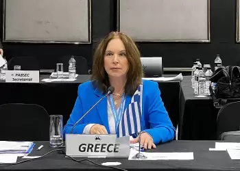 Καλλιόπη Βέττα: «Η τεχνητή νοημοσύνη συνιστά μια πολυεπίπεδη πρόκληση για το μέλλον των κοινωνιών»