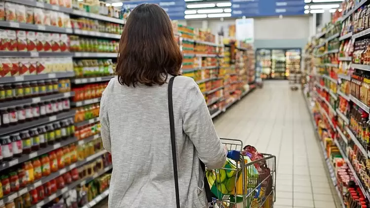 Αυξάνεται το εισόδημα στην ΕΕ αλλά μειώνεται σε Ελλάδα και Ιταλία