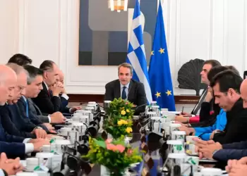 Δημοσκοπήσεις: Στο 30% η ΝΔ – Μάχη με τον εαυτό της και στοίχημα η οικονομία Δημοσκοπήσεις: Στο 30% η ΝΔ – Μάχη με τον εαυτό της και στοίχημα η οικονομία