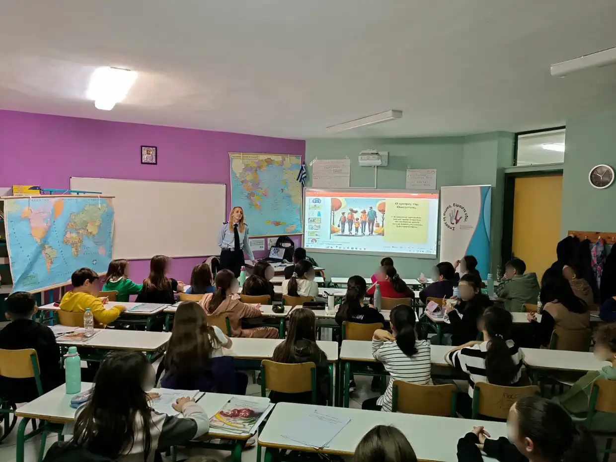 Ενδοοικογενειακή Βία…η σιωπή και ο αντίκτυπος στα παιδιά Ενδοοικογενειακή Βία…η σιωπή και ο αντίκτυπος στα παιδιά