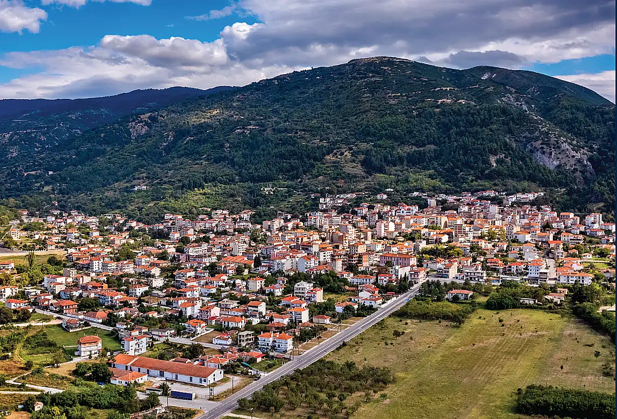 Έντονη διαμαρτυρία από τον δήμο Σερβίων για το κλείσιμο των ΕΛΤΑ: «Δεν θα γίνουμε πόλη φάντασμα»