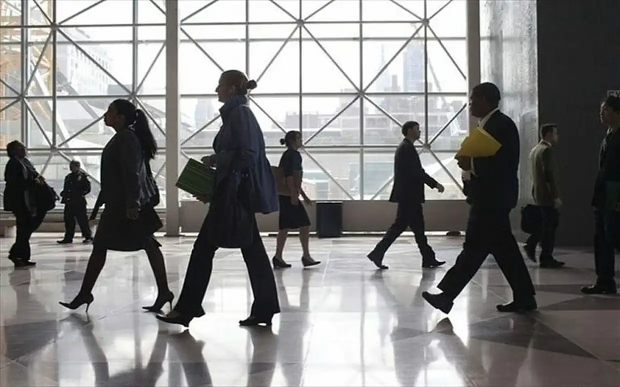 Επέκταση του εργασιακού βίου στα 45 έτη – Το 2100, η Ελλάδα θα είναι μείον 3,7 εκατ. κατοίκους