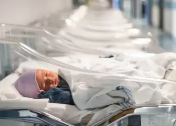 Επίδομα γέννησης έως €3.000: Δήμοι στην Ελλάδα θα ξεκινήσουν τη χορήγηση