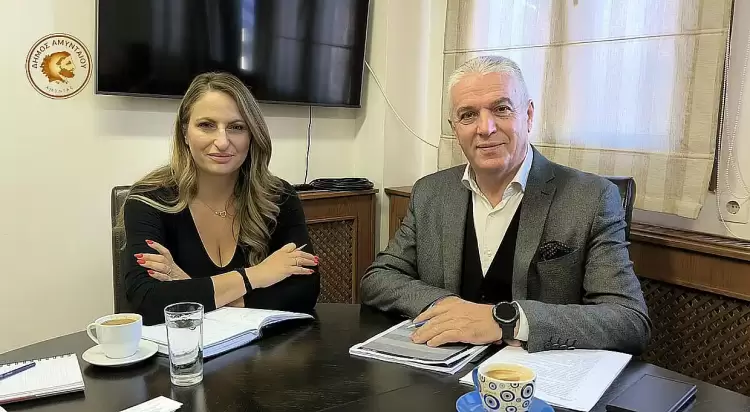 Επίσκεψη της Έλενας Σώκου, Συντονίστριας του Γραφείου του Πρωθυπουργού στη Θεσσαλονίκη, στο Δημαρχείο Αμυνταίου
