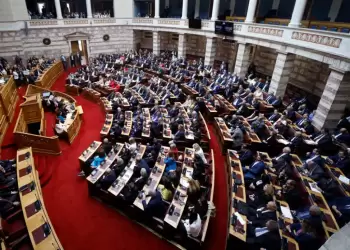 Ερώτηση της «ομάδας των 11» στον υπ. Ενέργειας - Το κόστος ενέργειας επιβαρύνει βιομηχανίες και νοικοκυριά Ερώτηση της «ομάδας των 11» στον υπ. Ενέργειας – Το κόστος ενέργειας επιβαρύνει βιομηχανίες και νοικοκυριά