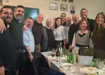 Φλώρινα: Πολιτικά πρόσωπα στο καζάνι του Σταύρου Παπασωτηρίου – Παρών ο Δένδιας και πλήθος βουλευτών