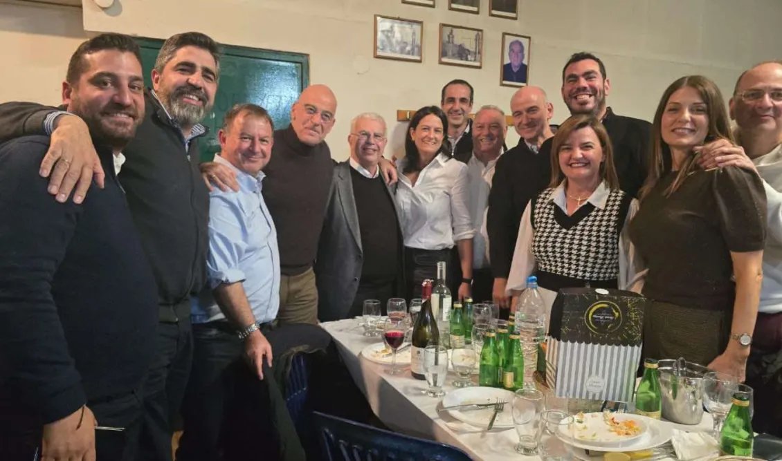 Φλώρινα: Πολιτικά πρόσωπα στο καζάνι του Σταύρου Παπασωτηρίου – Παρών ο Δένδιας και πλήθος βουλευτών