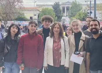 Καλλιόπη Βέττα: Το Πολυτεχνείο ζει, με τα μηνύματά του πάντα επίκαιρα, παρακινώντας μας να αγωνιστούμε για ένα καλύτερο μέλλον