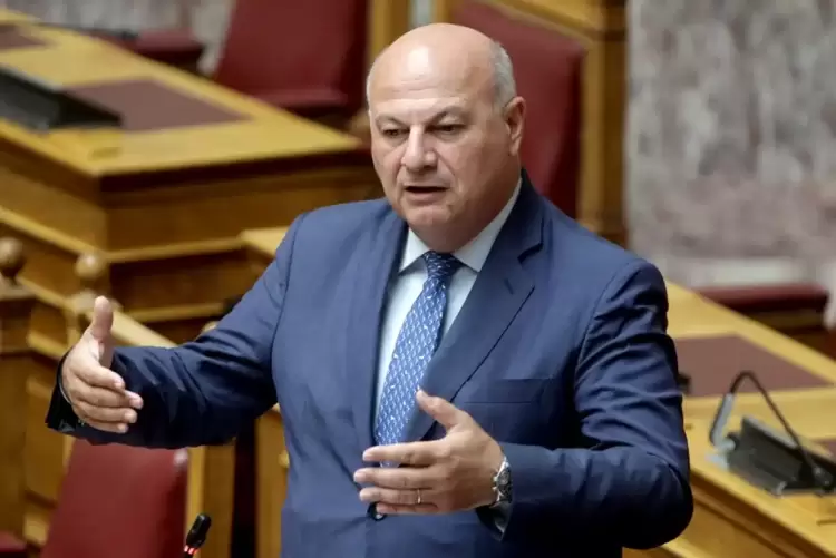 Κώστας Τσιάρας: «Καμία χώρα που επέλεξε τον εμβολιασμό δεν εξάλειψε την ευλογιά» Κώστας Τσιάρας: «Καμία χώρα που επέλεξε τον εμβολιασμό δεν εξάλειψε την ευλογιά»