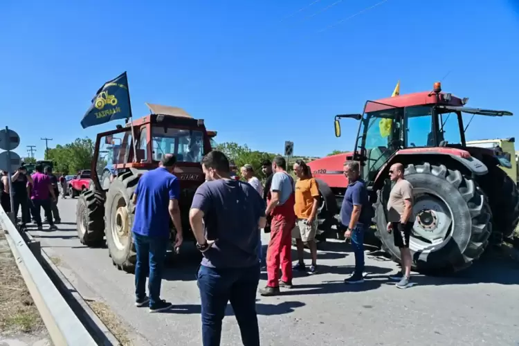 Οι  αγρότες ετοιμάζονται – Κοινό μέτωπο και μπλόκο στη Νίκαια 