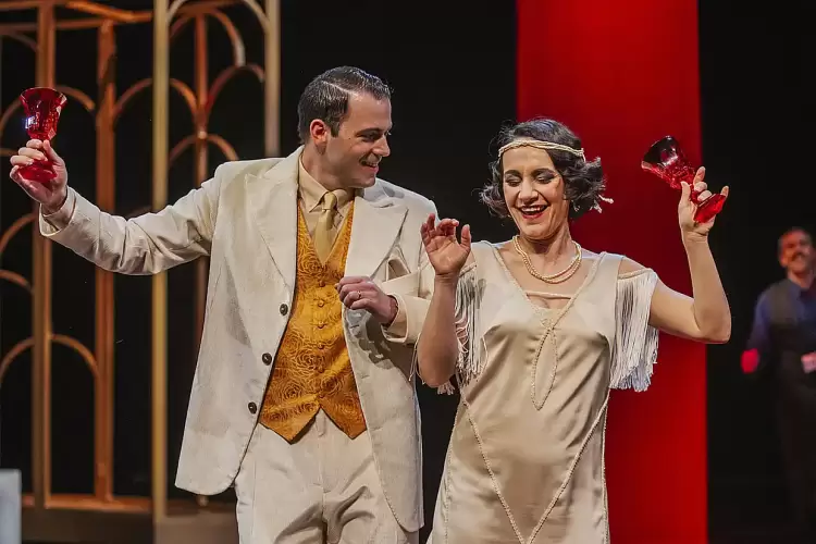 Η οπερέτα «Θέλω να δω τον Πάπα!» στο ΔΗΠΕΘΕ Κοζάνης από την Εναλλακτική Σκηνή της ΕΛΣ