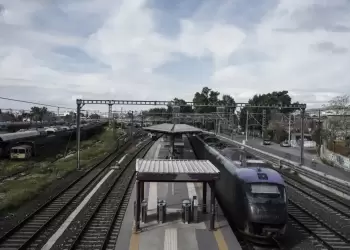 Παρολίγο νέα Τέμπη – Τρένο προς Λάρισα μπήκε σε λάθος γραμμή