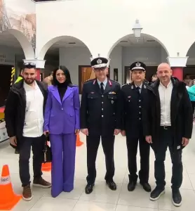 Πλήθος κόσμου στον Δρόμο Μνήμης στην Κοζάνη για τα θύματα τροχαίων ατυχημάτων Πλήθος κόσμου στον Δρόμο Μνήμης στην Κοζάνη για τα θύματα τροχαίων ατυχημάτων