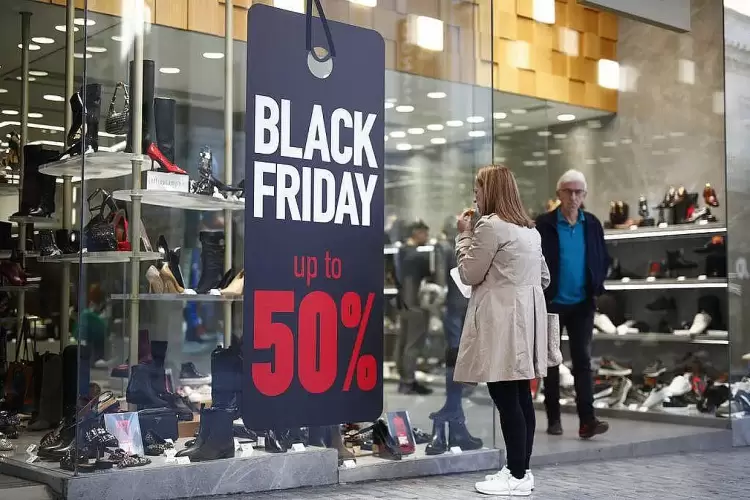 Τι θα αγοράσουν οι Έλληνες καταναλωτές στη Black Friday και ποιες προσφορές προτιμούν