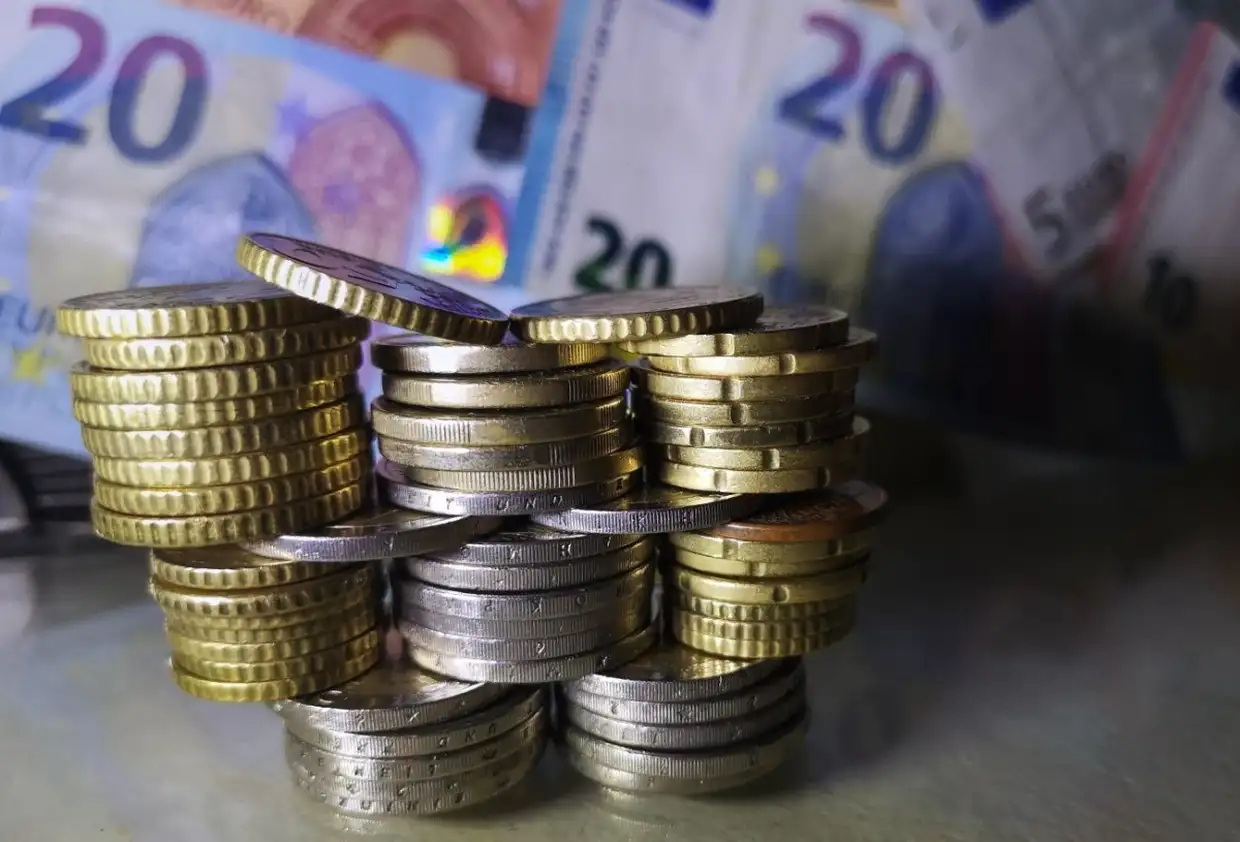 Ανατροπή στις ασφαλιστικές εισφορές από το 2026 – Τι αλλάζει τελικά Ανατροπή στις ασφαλιστικές εισφορές από το 2026 – Τι αλλάζει τελικά