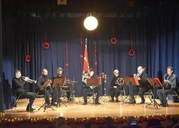 Η Χριστουγεννιάτικη συναυλία της Φιλαρμονικής Δήμου Φλώρινας Η Χριστουγεννιάτικη συναυλία της Φιλαρμονικής Δήμου Φλώρινας