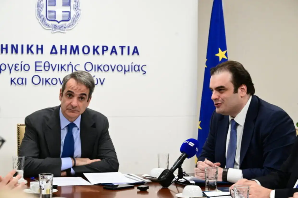 Επιδόματα:  επαναλαμβανόμενα «εμβόλιο φτώχειας», ψίχουλα να φάν κι οι κότες ….