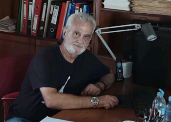 Εξιστορείν και Ιστορείν Εξιστορείν και Ιστορείν