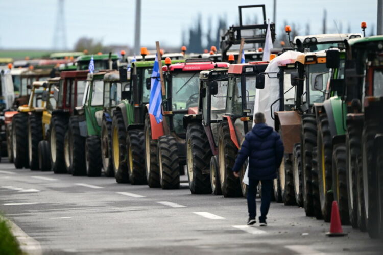 Φοιτητές – Αγροτιά: Μια φωνή και μια γροθιά!