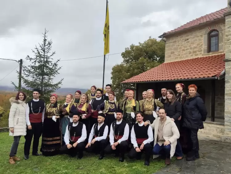 Γλέντι αυθεντικό, με γνήσιο παραδοσιακό ηχόχρωμα στη γουρ΄νοχαρά στη Βουχωρίνα