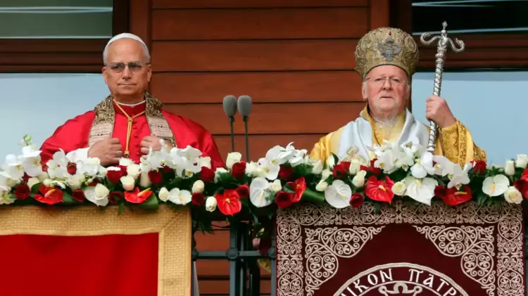 Ιστορική επίσκεψη Πάπα Λέοντα ΙΔ’ στο Φανάρι – Μήνυμα ενότητας και ειρήνης