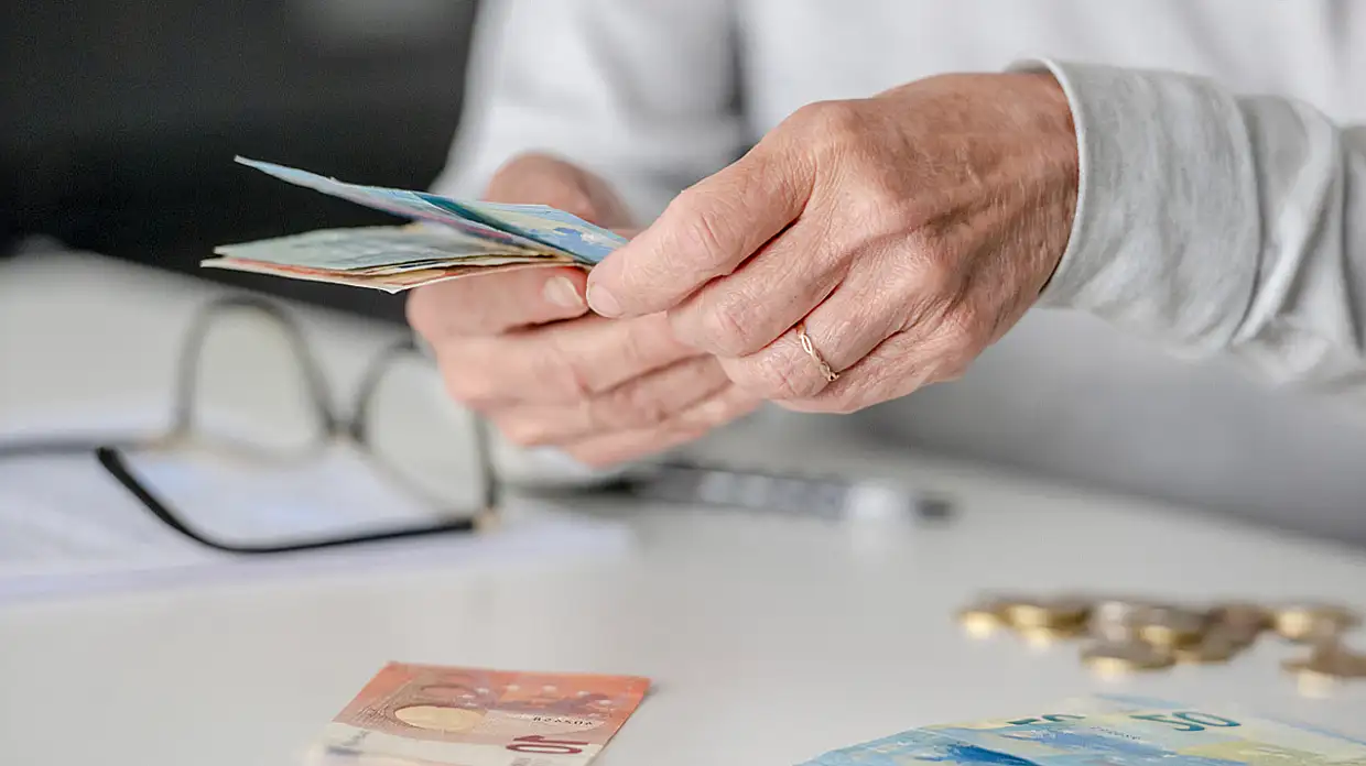 Τοπικές Ειδήσεις Κοζάνης - Τελευταία Νέα από Δυτική Μακεδονία | Θάρρος Καταργείται η προσωπική διαφορά – Τι αλλάζει για τους συνταξιούχους έως το 2027